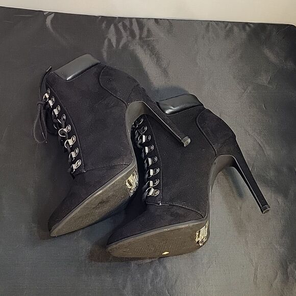 FOREVER 21 SUEDE POINTED TOE LACE UP CLOSURE HIGH HEEL STILETTOS ANKLE BOOTIES - Picture 12 of 16